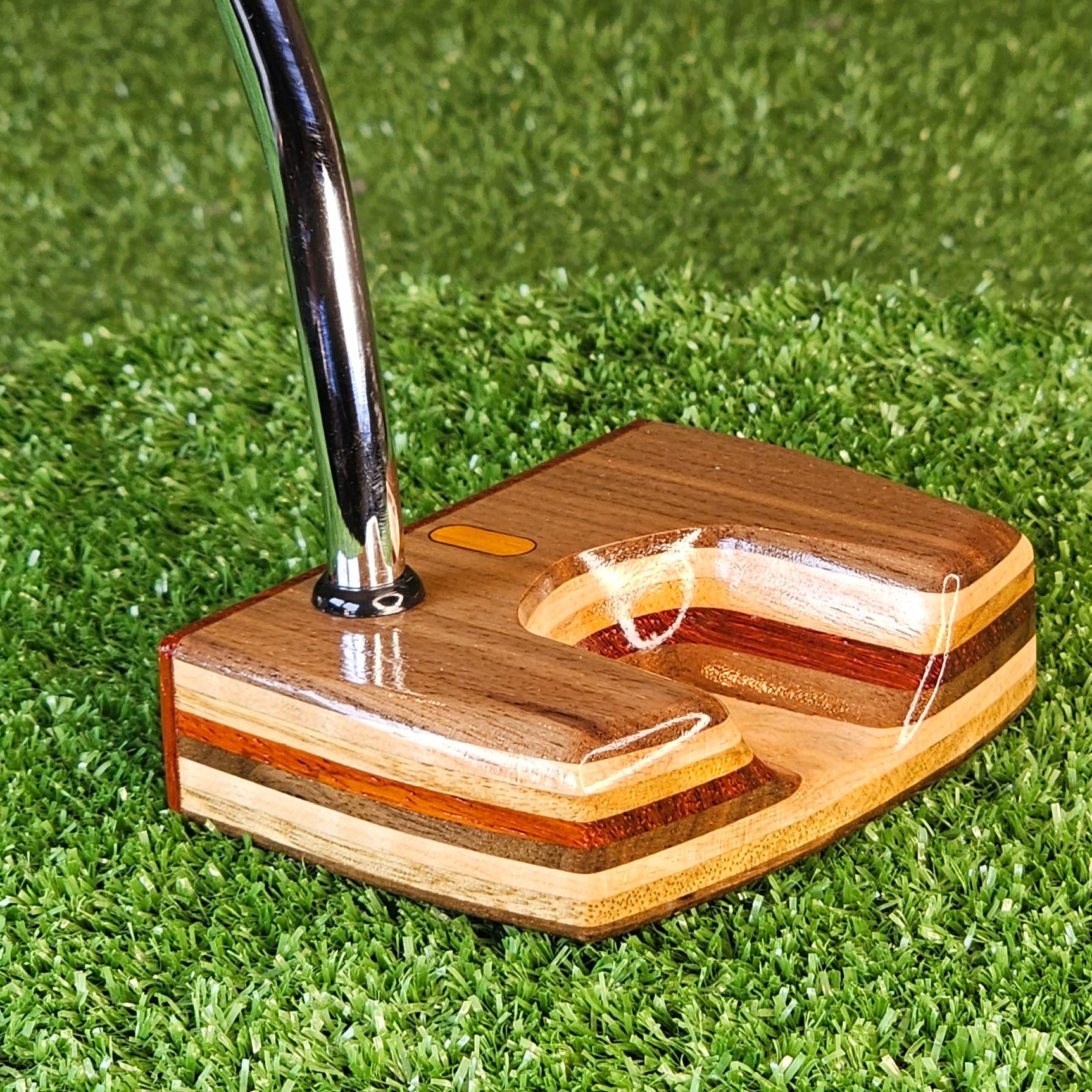 Walnut and Padauk exotic wood Woodrich Regal Putter