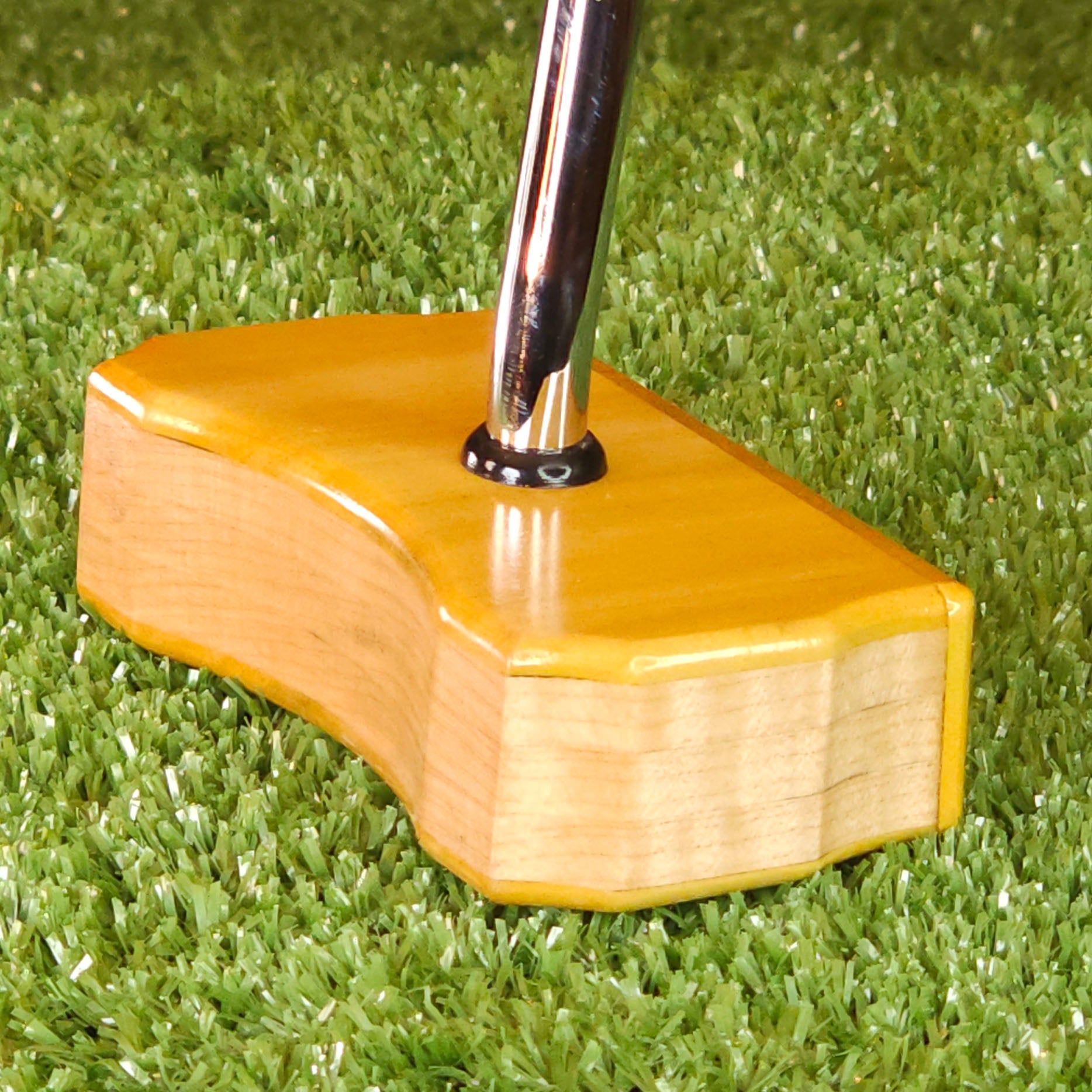 Yellowheart and oak Zero Torque Center Shaft Bladewood putter