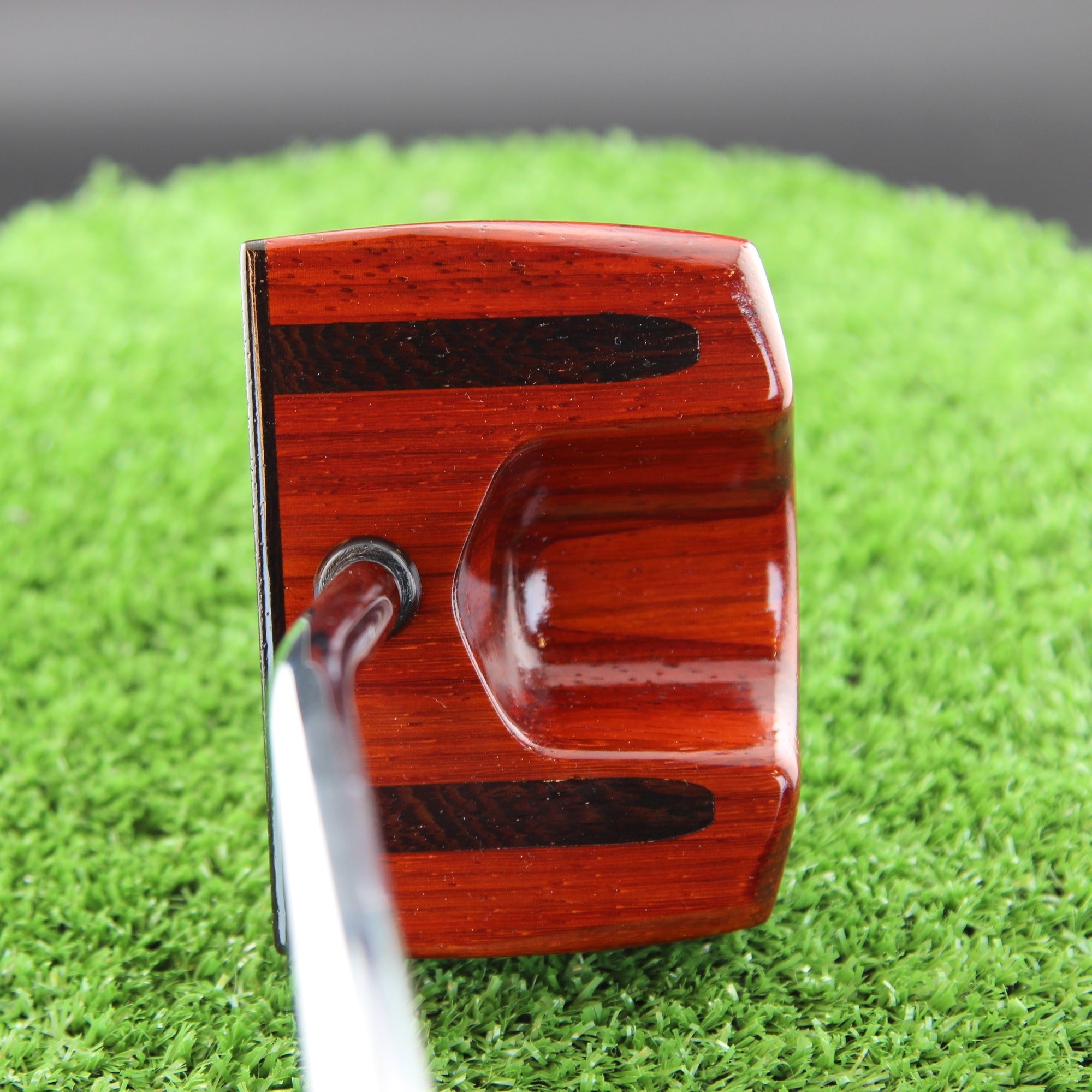 TimberTouch Bloodline blade wood putter with Padauk, Wenge and Bloodwood center shaft zero torque – sole with brand engraving