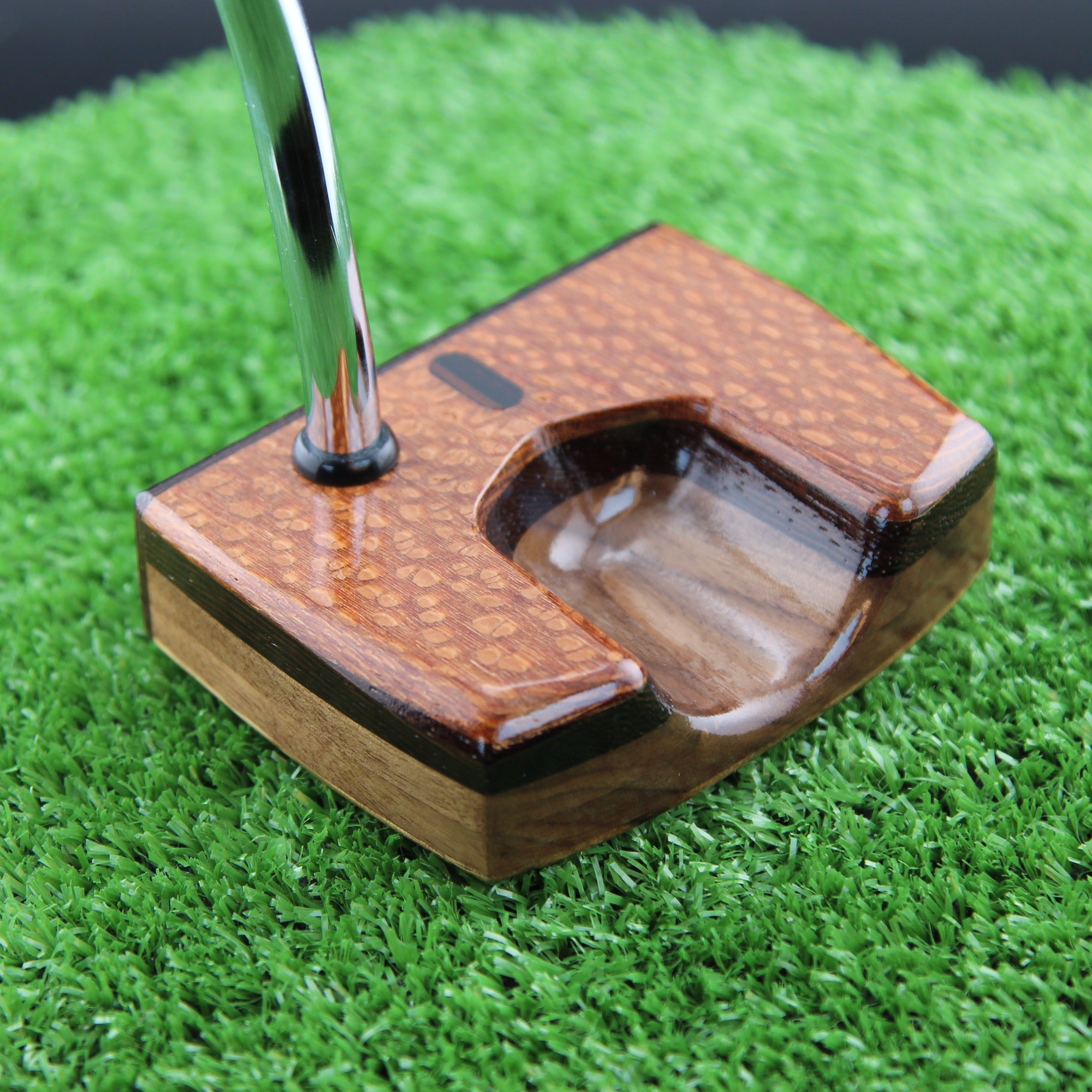 TimberTouch Dark Cat Woodrich putter in Leopardwood, Wenge and Walnut - sole and toe angle view
