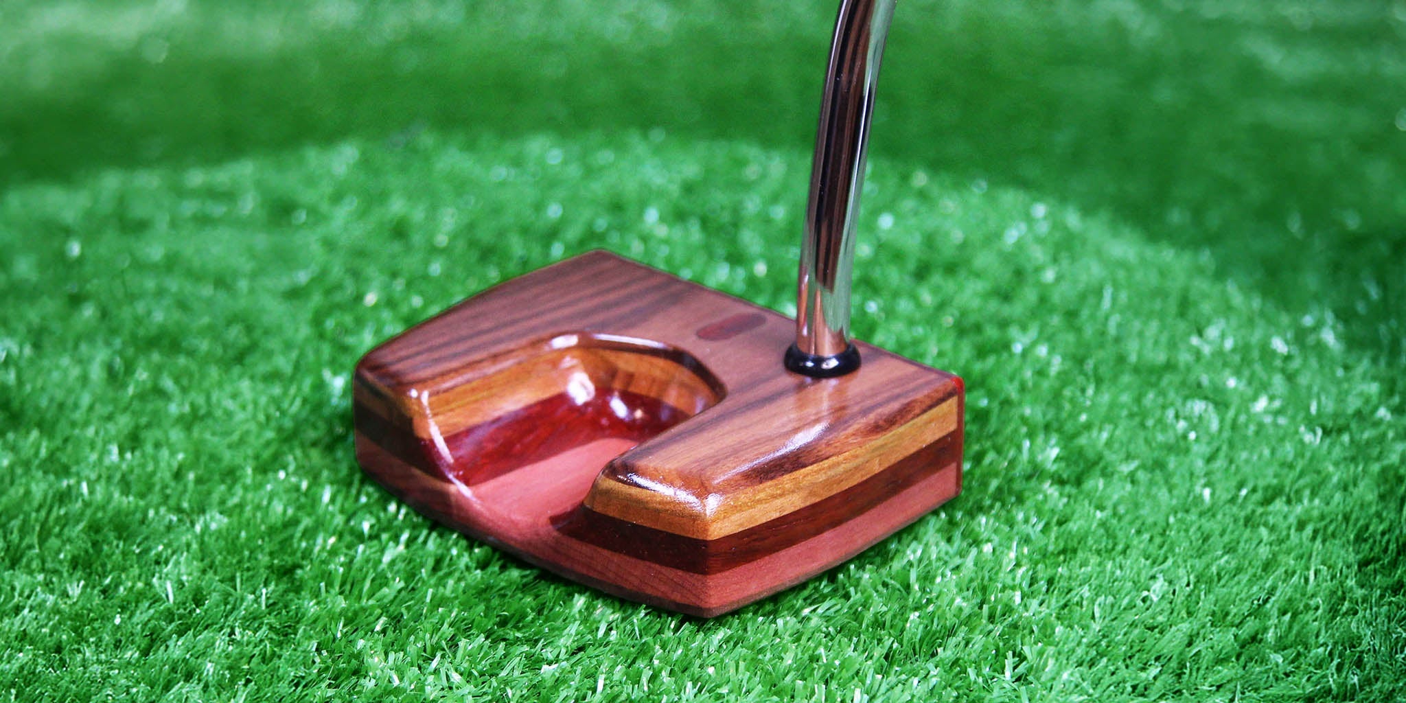 Left handed putters