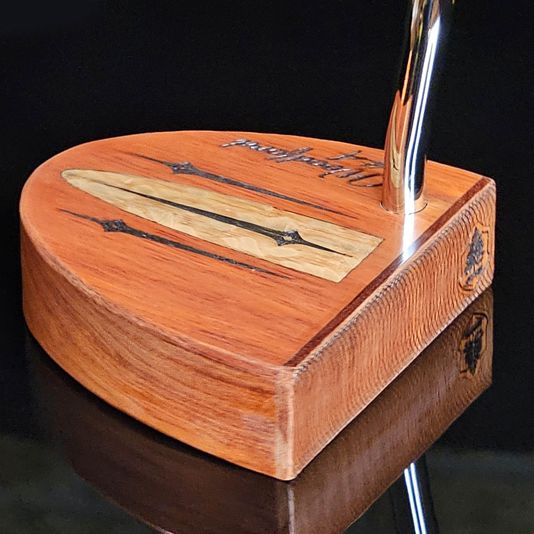 Bloodwood putter with Lacewood inlay