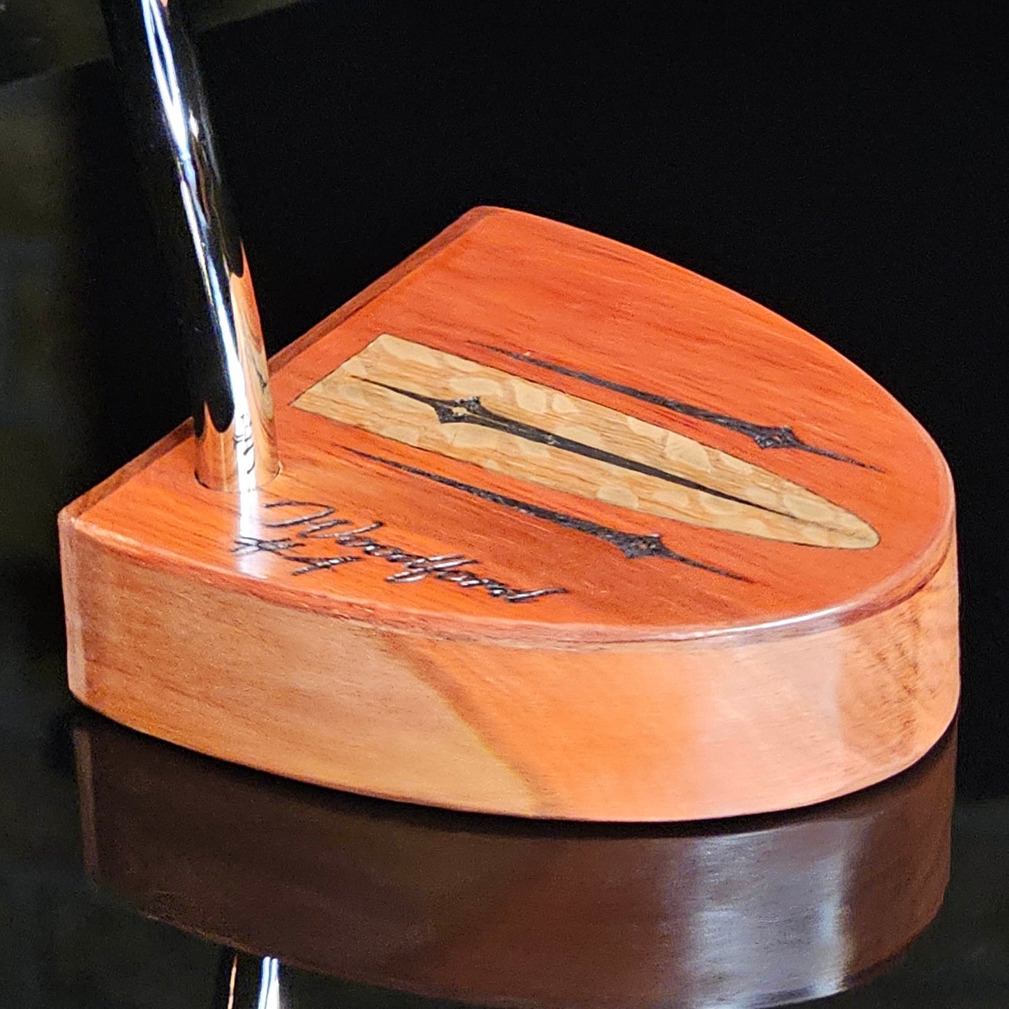 Bloodwood putter with Lacewood inlay