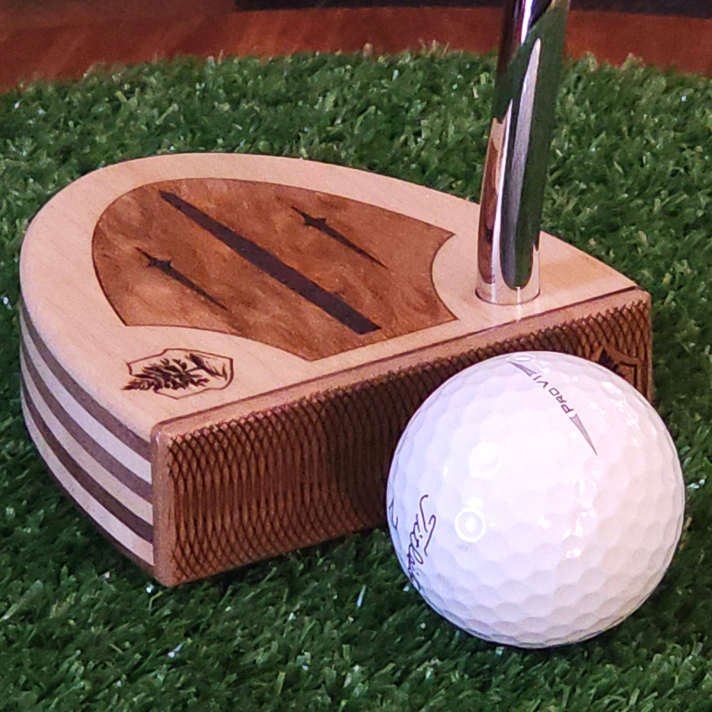 Walnut and Hard maple Woodford putter with Walnut wood faceplate and inlay