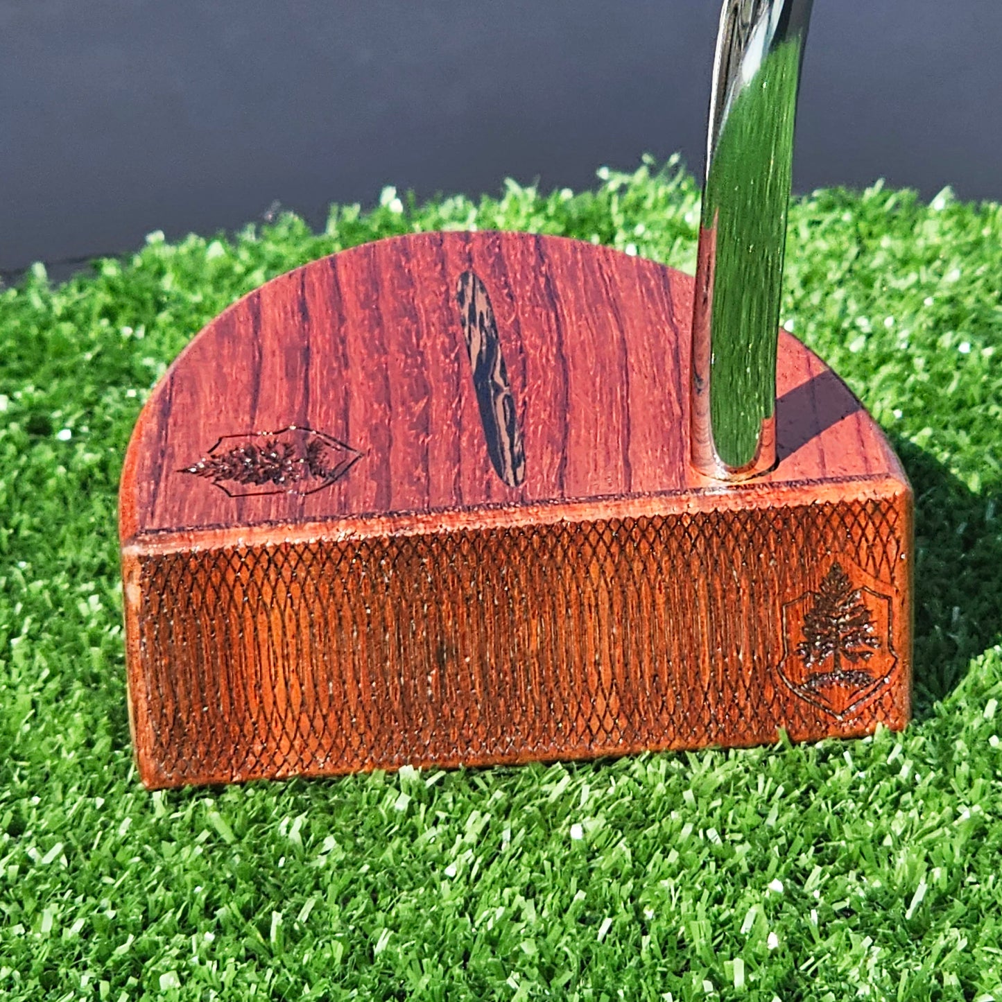 Padauk exotic wood Woodford putter with inlay and walnut layered body