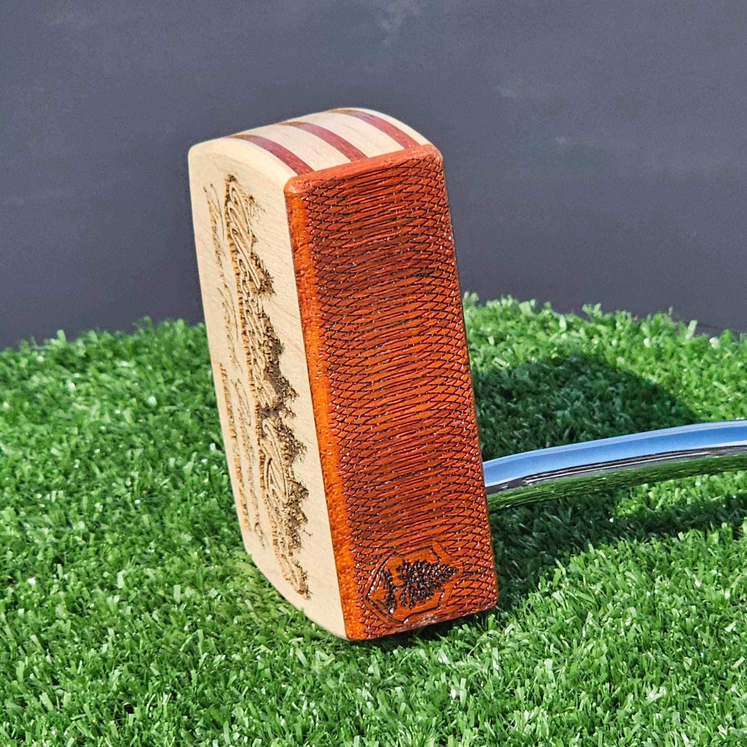 Paduak exotic wood Woodrich Regal with Maple 370 gram putter