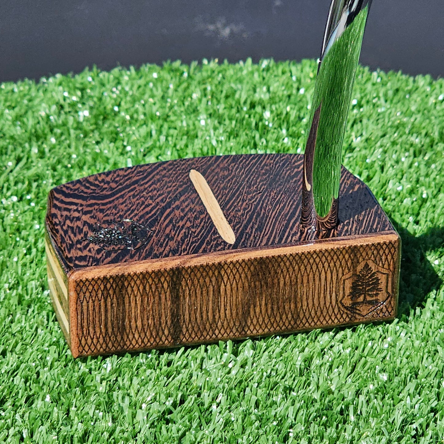 Wenge Woodwin putter with multiwood body and wood inlay alignment