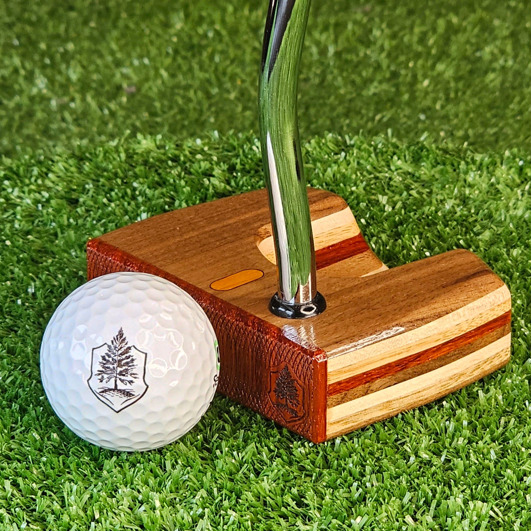 Walnut and Padauk exotic wood Woodrich Regal Putter