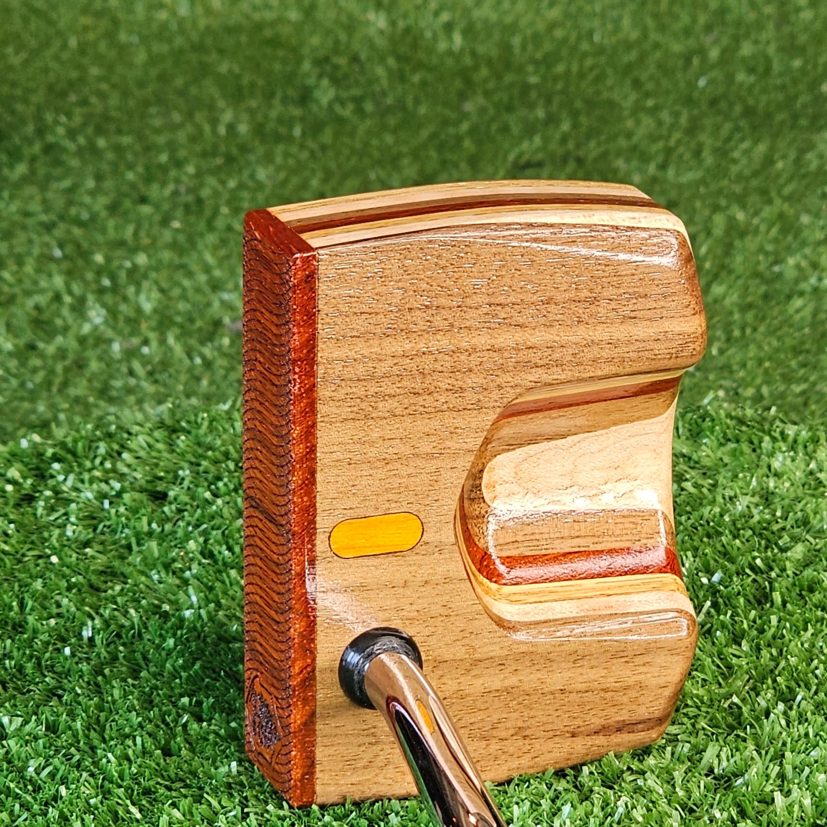 Walnut and Padauk exotic wood Woodrich Regal Putter
