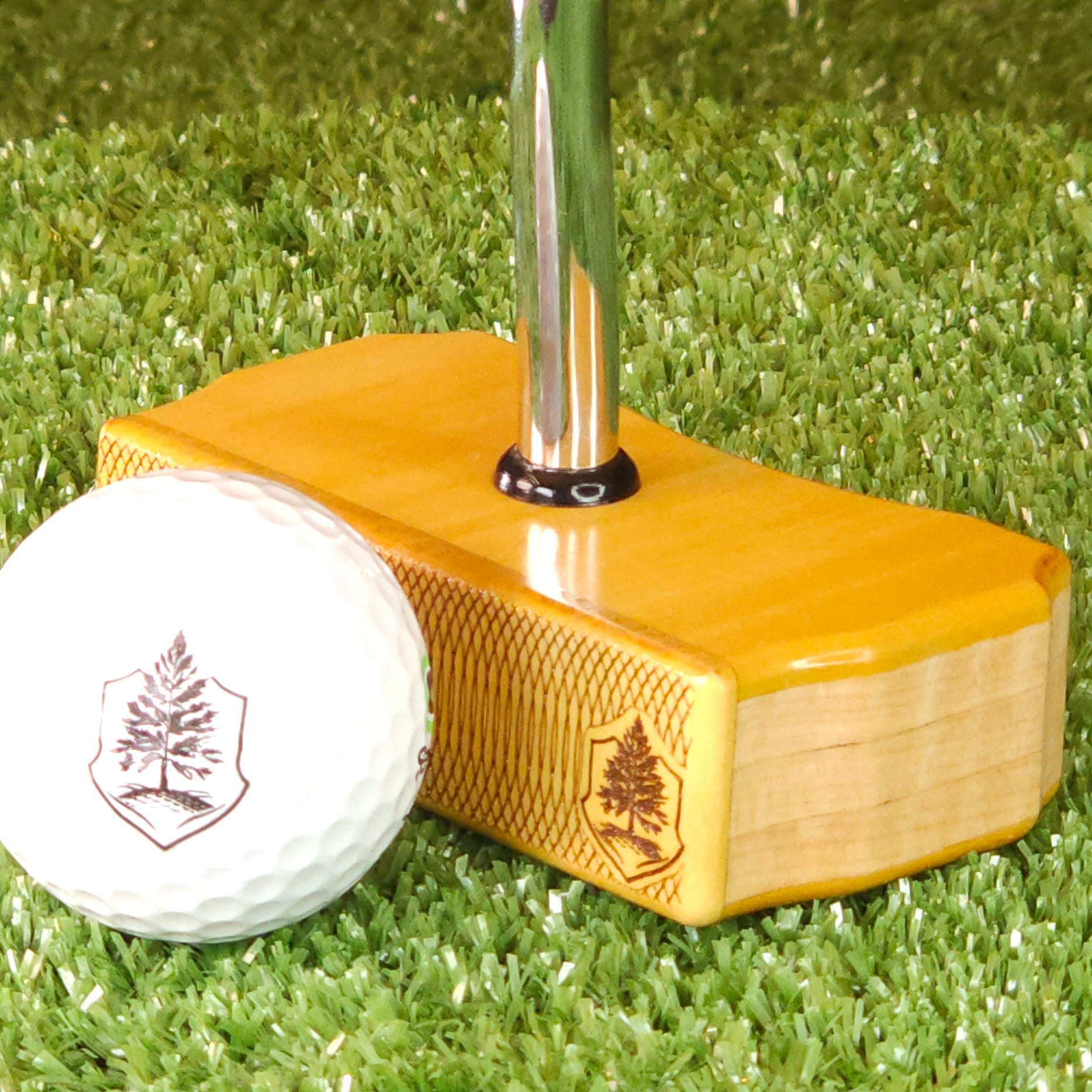 Yellowheart and oak Zero Torque Center Shaft Bladewood putter