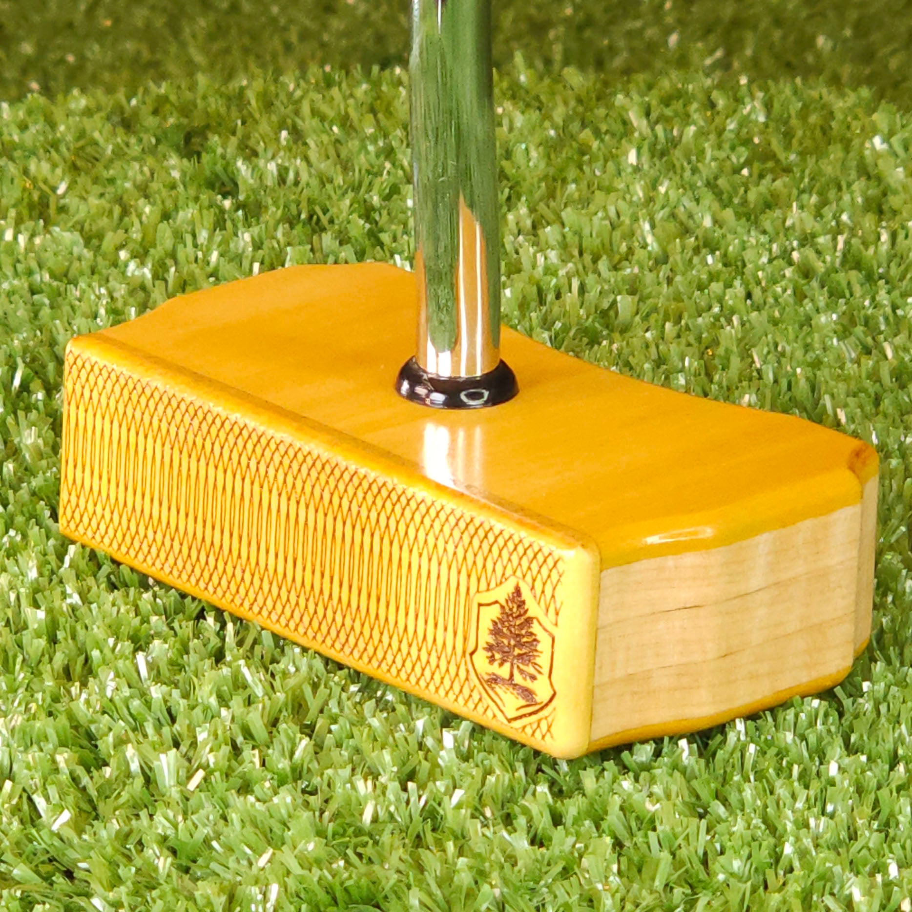 Yellowheart and oak Zero Torque Center Shaft Bladewood putter