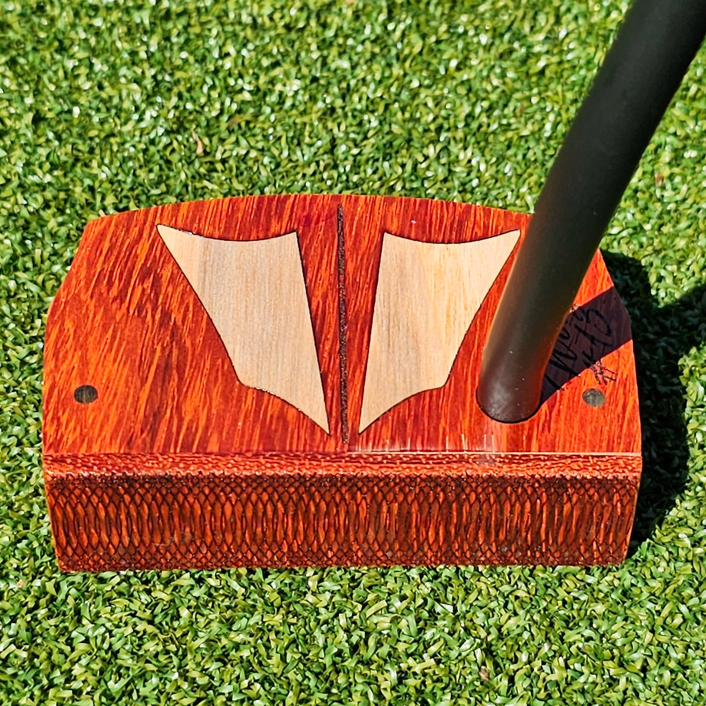 Padauk wood body putter with Maple inlays