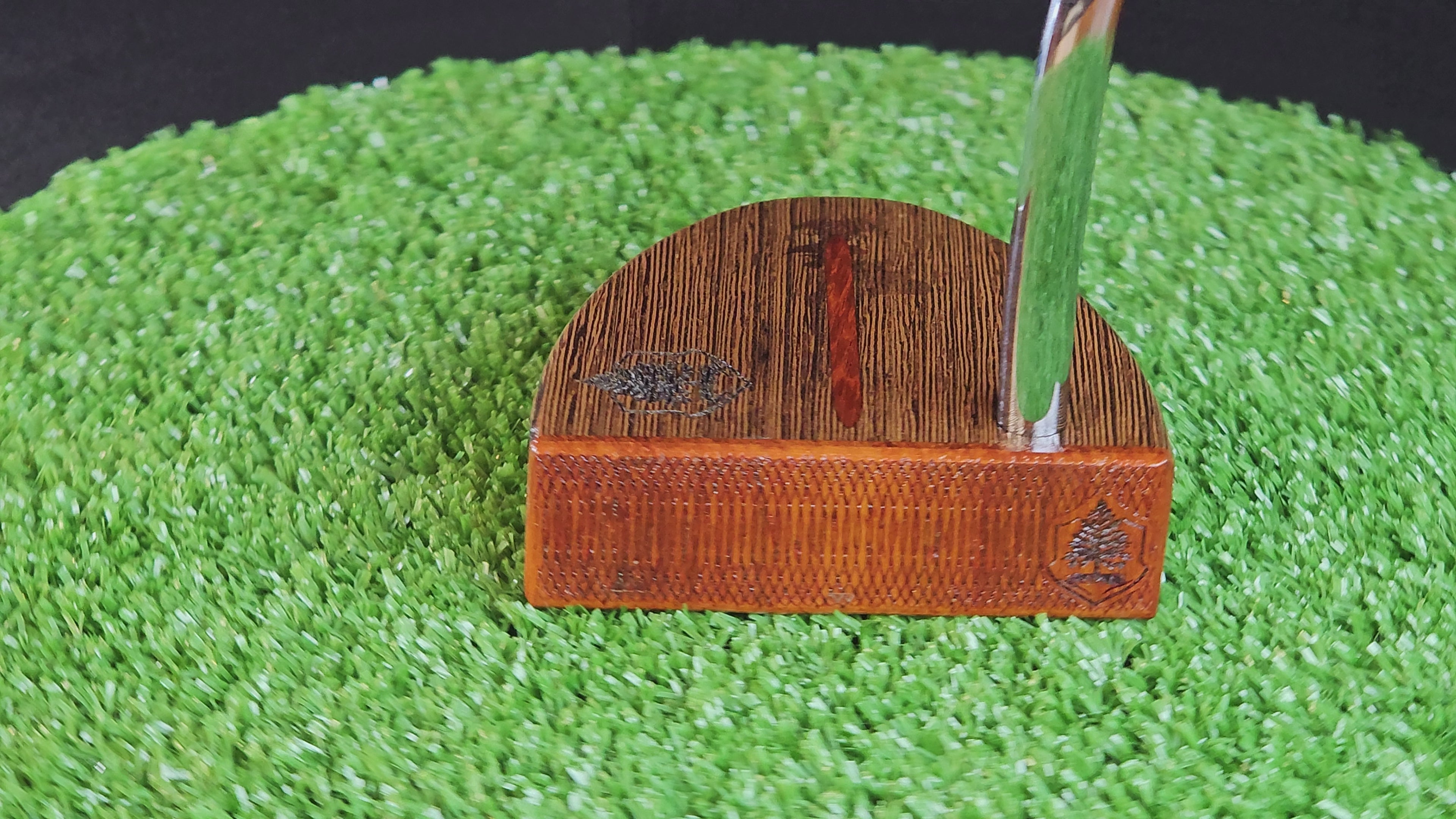 Padauk and Wenge Woodford putter with Padauk body