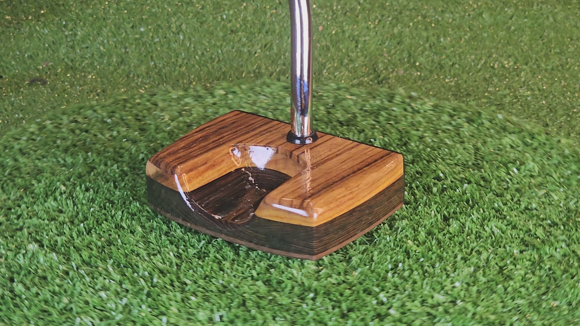 Espresso style Leopardwood and Wenge zero torque center shaft Woodrich Regal Putter