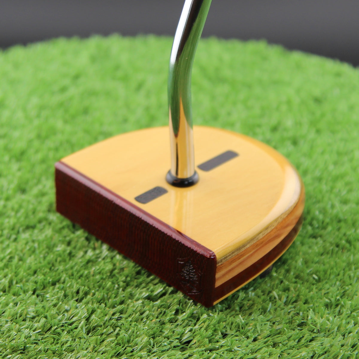 TimberTouch Amarillo Putter FATTY wood putter, Yellowheart and Padauk, zero torque center shaft – face and heel angle view