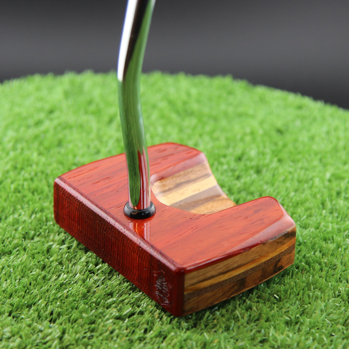 TimberTouch Bandolier Putter Woodrich Regal wood putter, Padauk and Zebrawood, zero torque center shaft – face and heel angle view