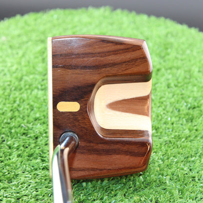 Mocha Putter Rosewood with Bright Brass Face Woodrich Regal Putter