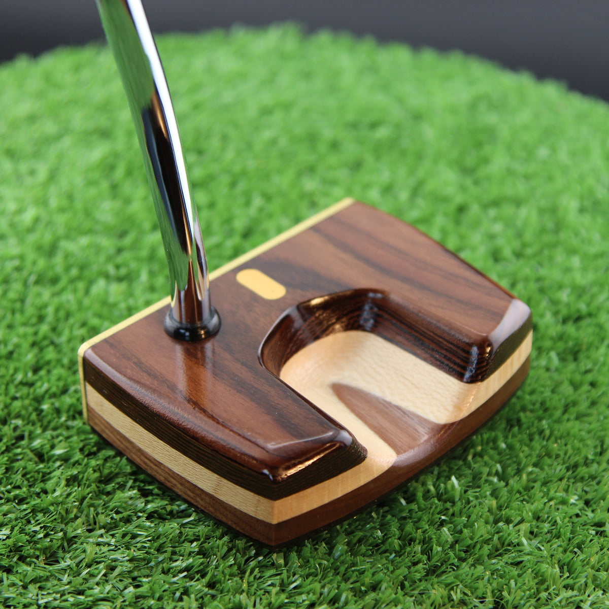 Mocha Putter Rosewood with Bright Brass Face Woodrich Regal Putter