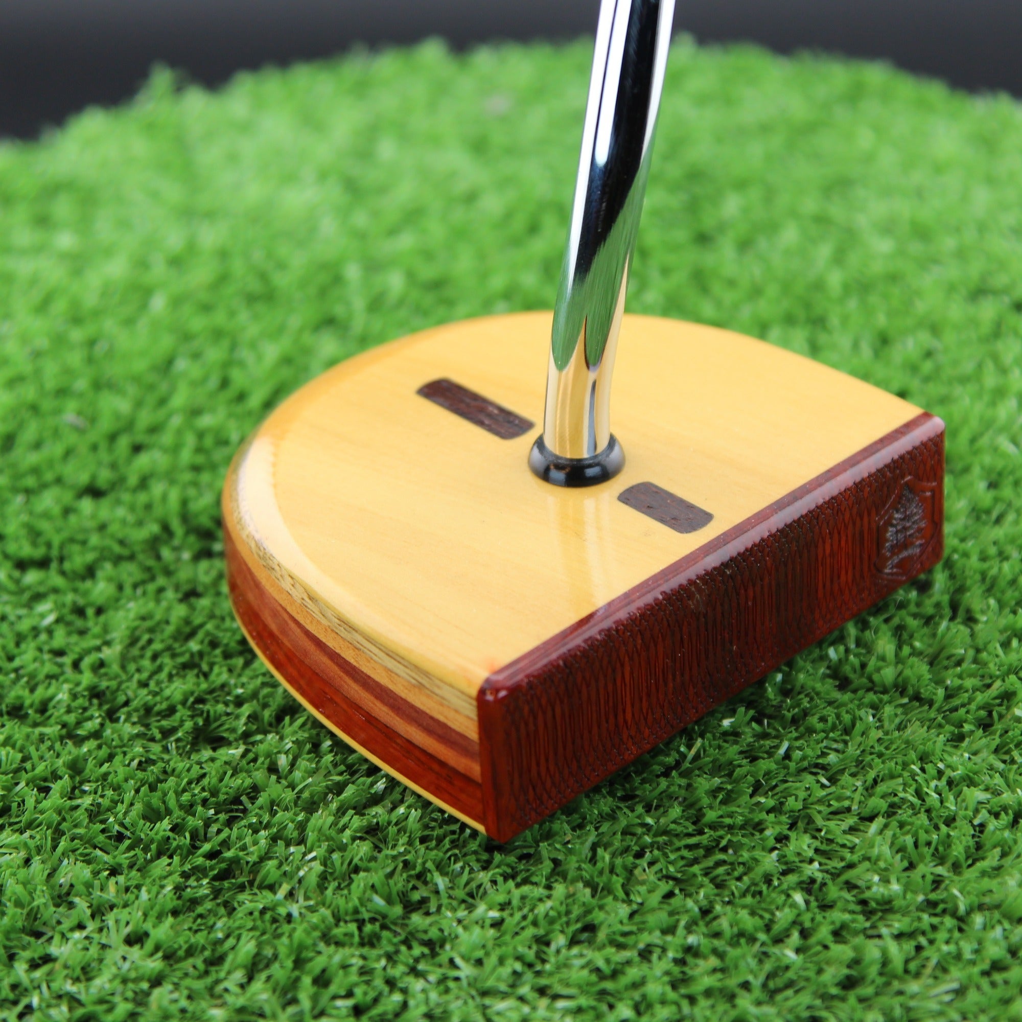 TimberTouch FATTY mallet wood putter with Yellowheart, Canarywood and Padauk center shaft zero torque – heel view