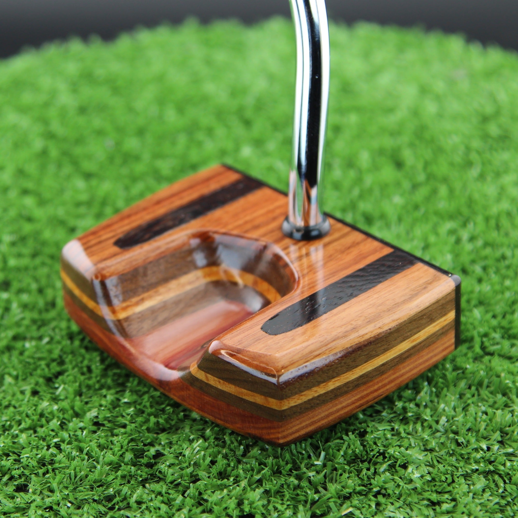 TimberTouch Tuxedo blade wood putter with Tigerwood, Rosewood and Walnut center shaft zero torque – toe and heel angle view